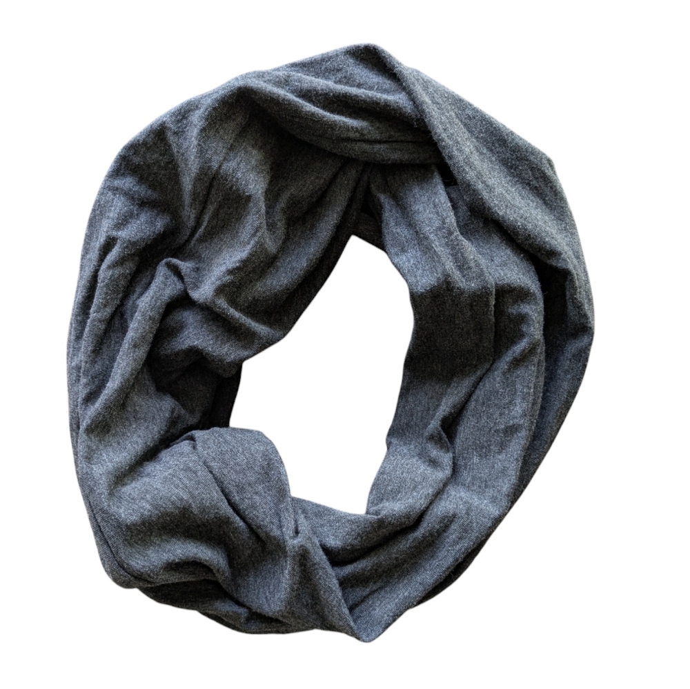 Buttercream Clothing gray infinity scarf